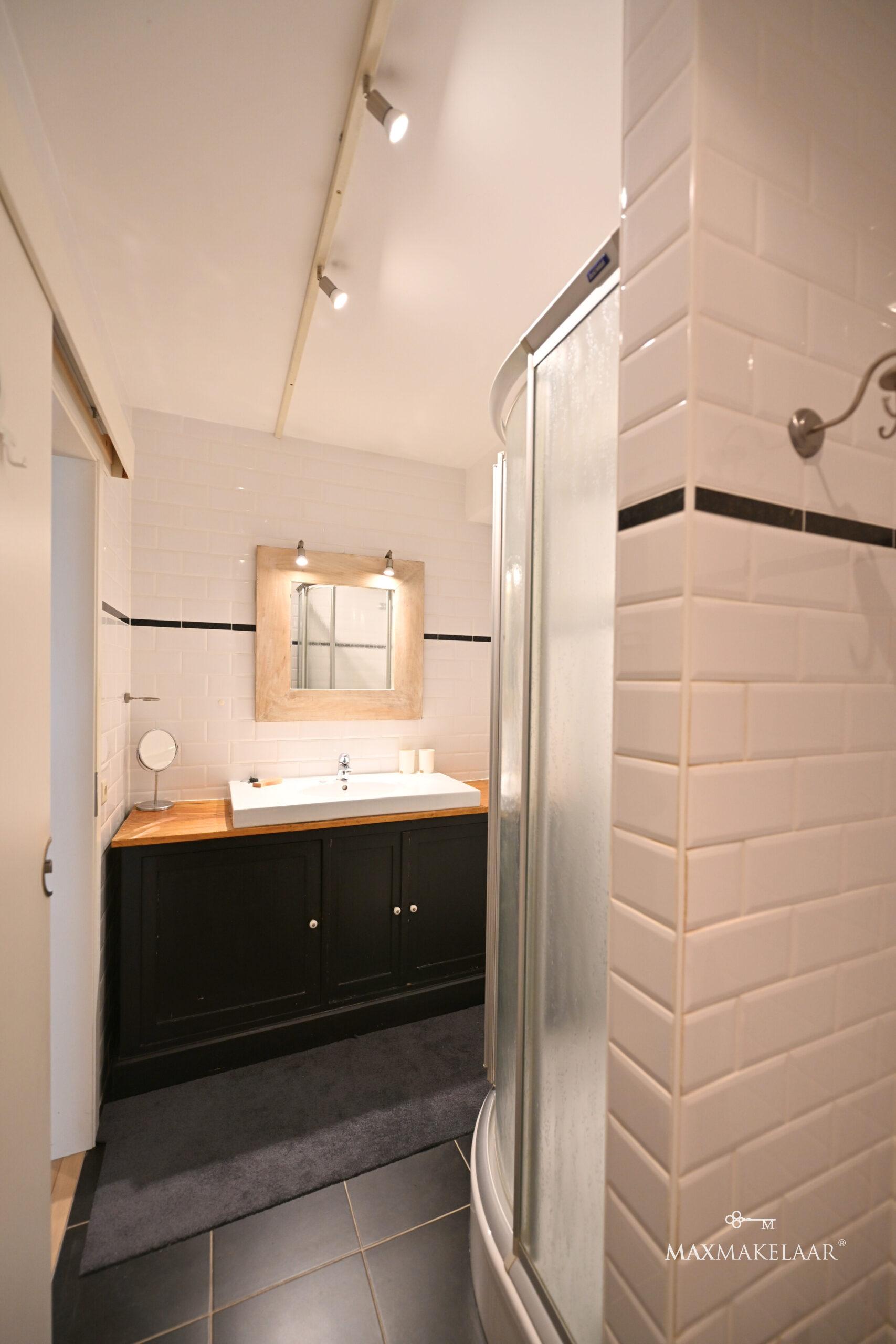 Slideshow image 11