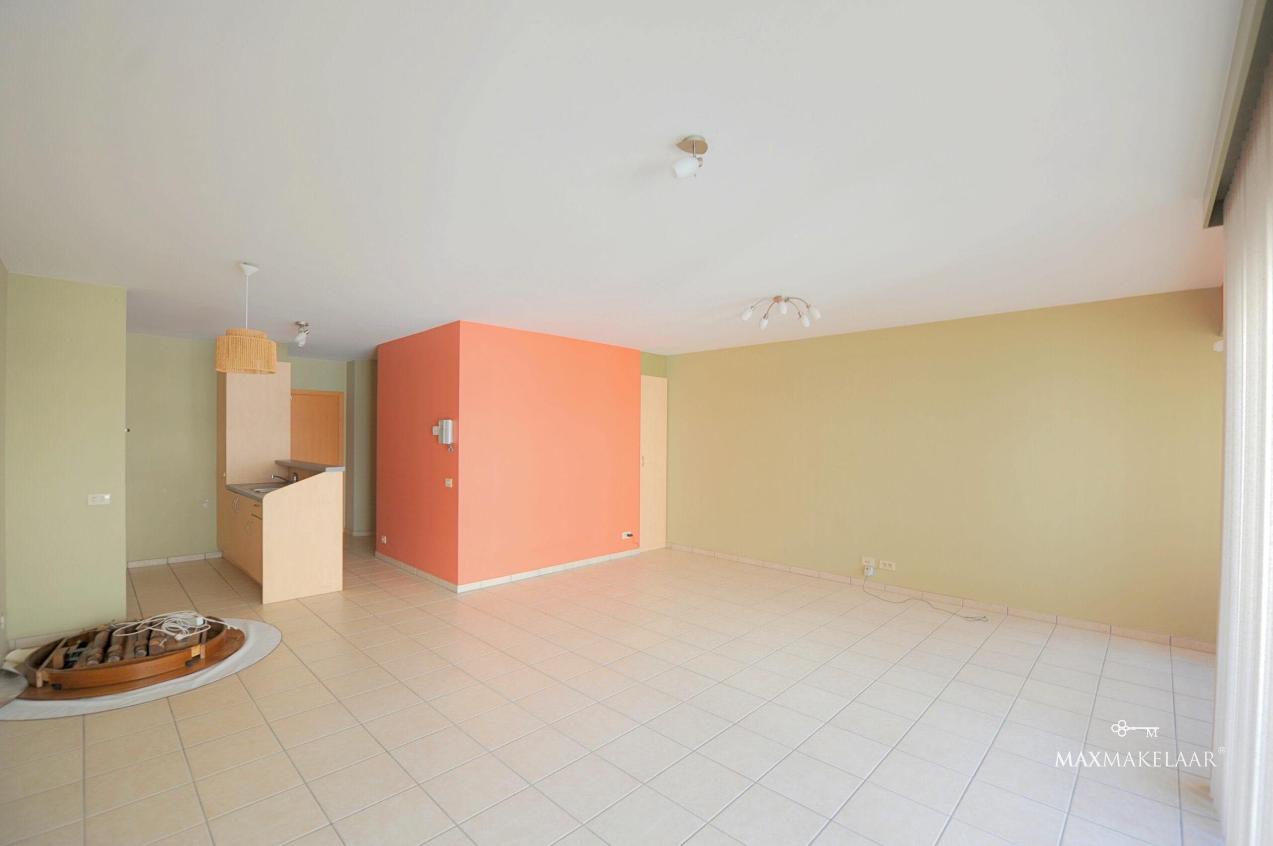Slideshow image 0